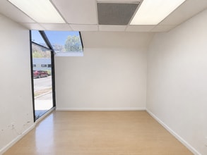 31121-31131 Via Colinas, Westlake Village, CA for lease Interior Photo- Image 2 of 4