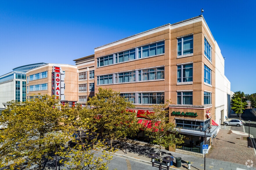 6501-6507 America Blvd, Hyattsville, MD à louer - Photo du bâtiment - Image 3 de 8