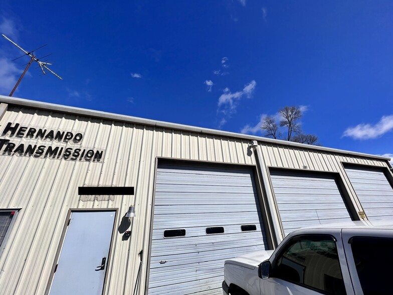 310 E South St, Hernando, MS for sale - Primary Photo - Image 1 of 2