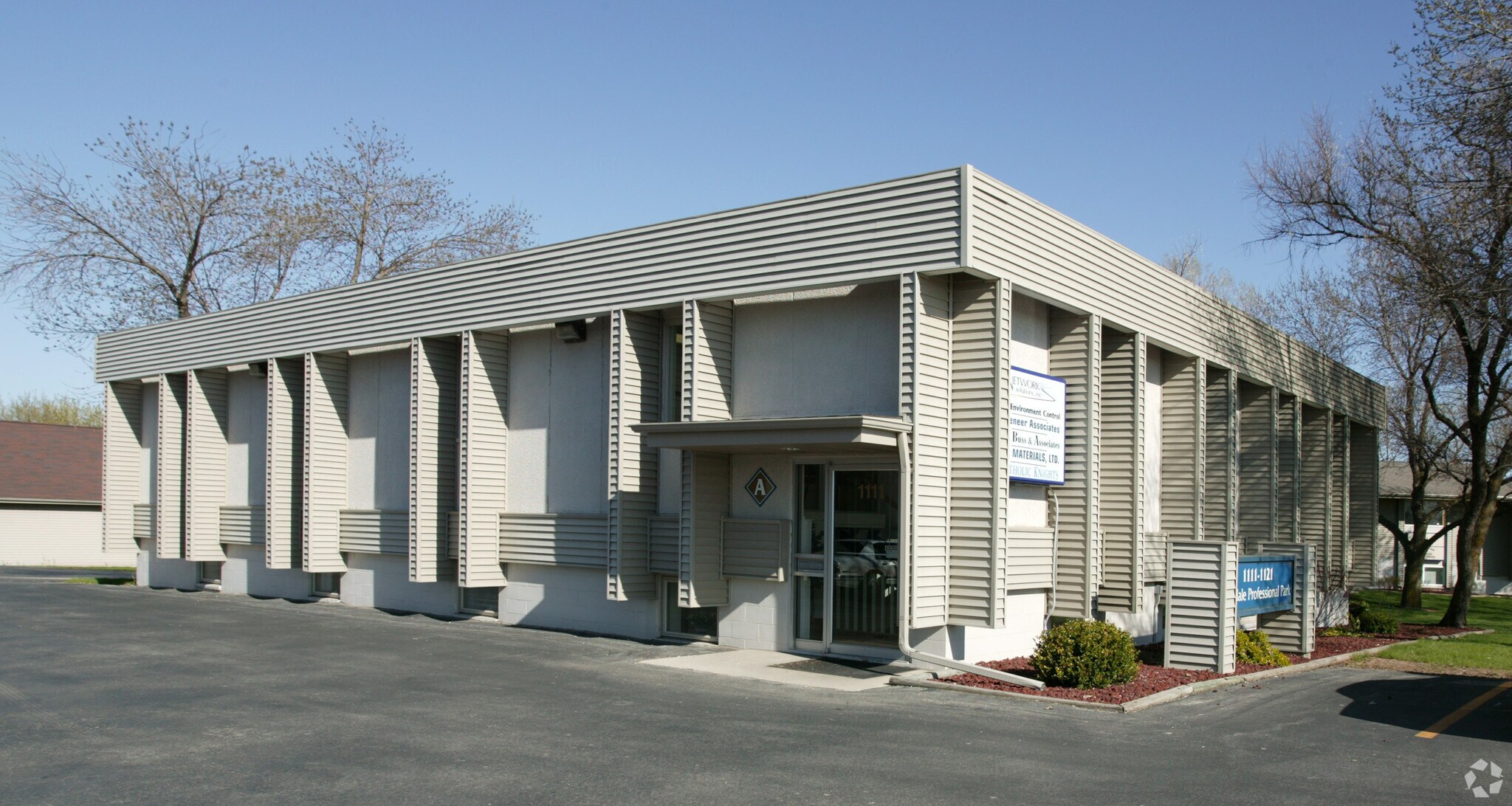 1111 N Lynndale Dr, Appleton, WI à louer Photo du bâtiment- Image 1 de 2