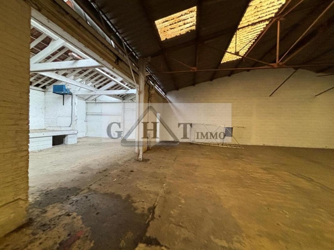Industrial in Saint-Maur-des-Fossés for sale Interior Photo- Image 1 of 3