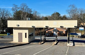 15 Main ave, Taylorsville, NC for lease Interior Photo- Image 2 of 5