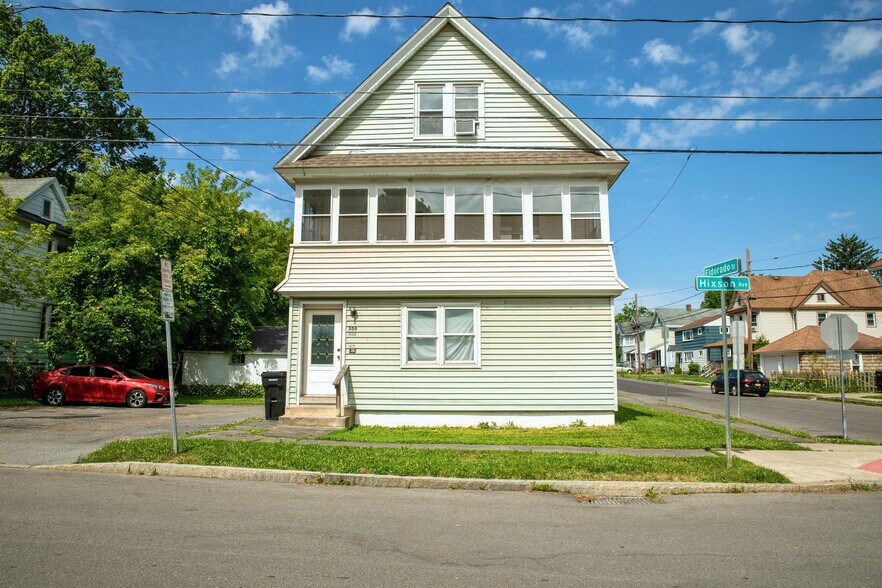 300 Hixson Ave, Syracuse, NY à vendre - Photo du bâtiment - Image 3 de 12