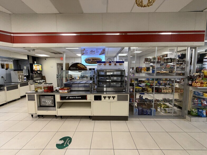 2850 Bladensburg Rd NE, Washington, DC à louer - Photo du bâtiment - Image 2 de 5