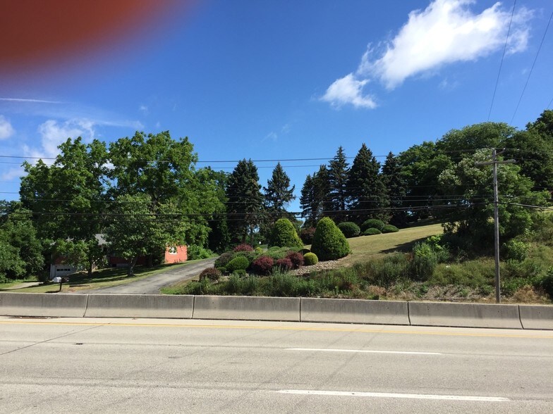 Route 30, Greensburg, PA à vendre - Photo du bâtiment - Image 3 de 3