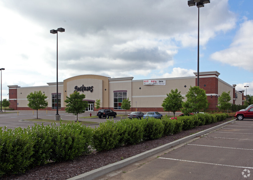 100 Towne Center Loop, Southaven, MS for lease - Primary Photo - Image 1 of 5