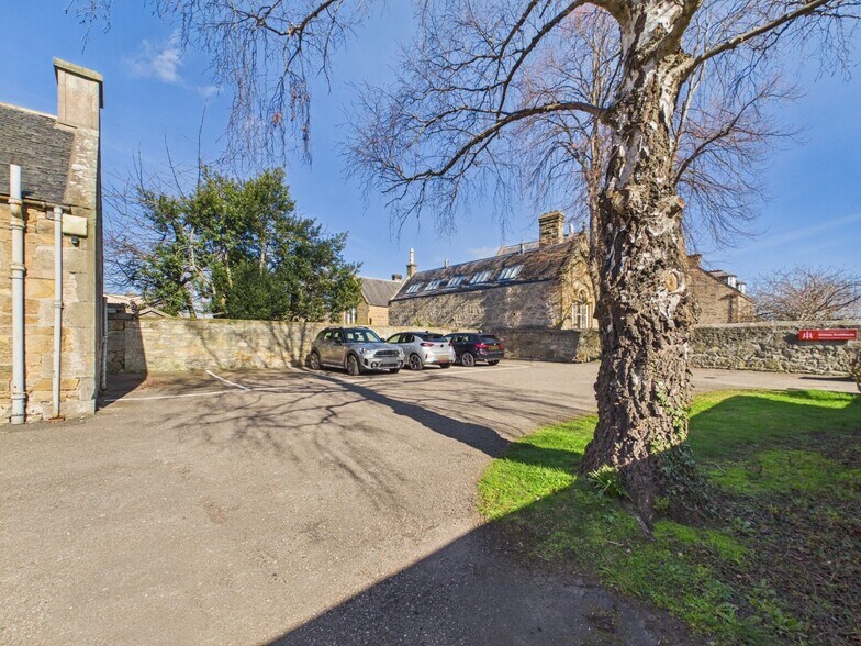 26 Hay St, Elgin à vendre - Photo du bâtiment - Image 3 de 20