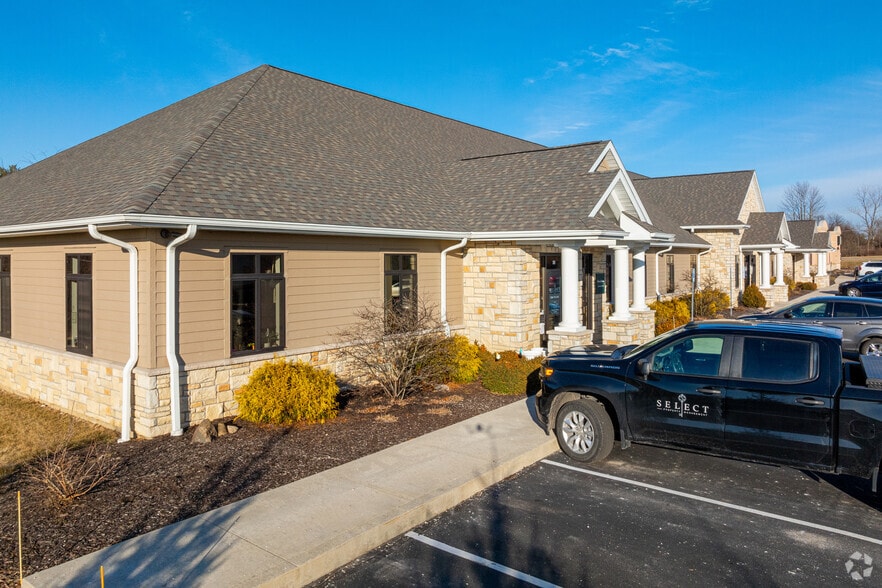 406-416 S Scott Rd, Fort Wayne, IN for sale - Building Photo - Image 3 of 14