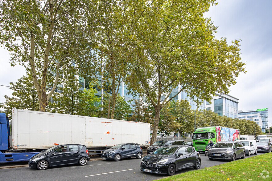 Quai Aulagnier, Asnières-sur-Seine à louer - Photo du bâtiment - Image 2 de 2