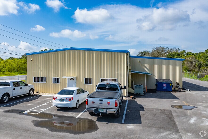 1925 US Highway 17 92, Davenport, FL à vendre - Photo du bâtiment - Image 2 de 9