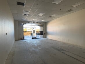 9555-9575 W Tropicana Ave, Las Vegas, NV à louer Photo intérieure- Image 1 de 2