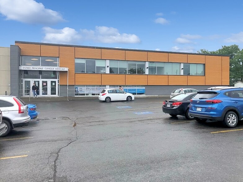 519 Boul du Curé-Labelle, Blainville, QC for lease - Building Photo - Image 2 of 3