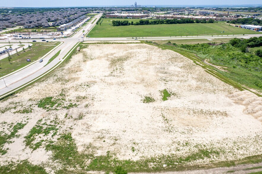Hawkins Run Dr, Midlothian, TX à vendre - Photo du bâtiment - Image 1 de 11