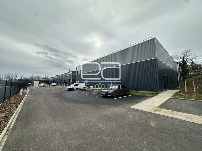 Flex in Vandoeuvre-les-Nancy for sale - Building Photo - Image 2 of 11