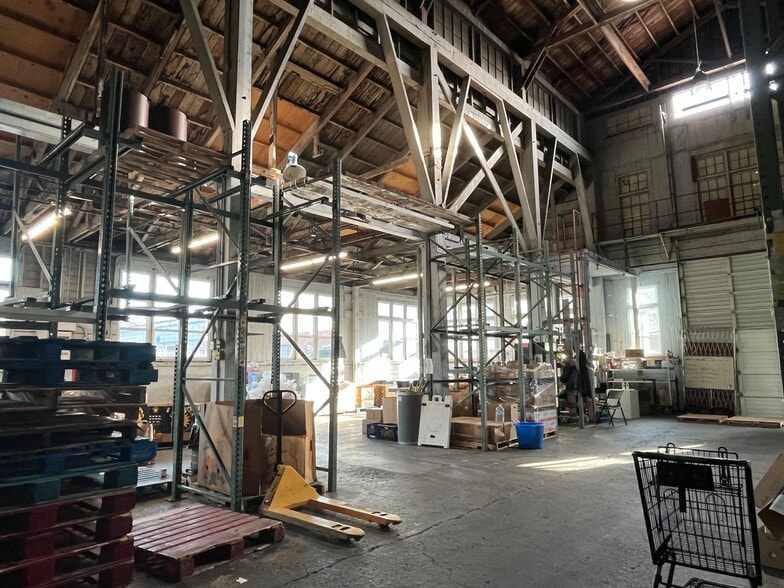 679-687 N Thompson St, Portland, OR for lease - Interior Photo - Image 3 of 10