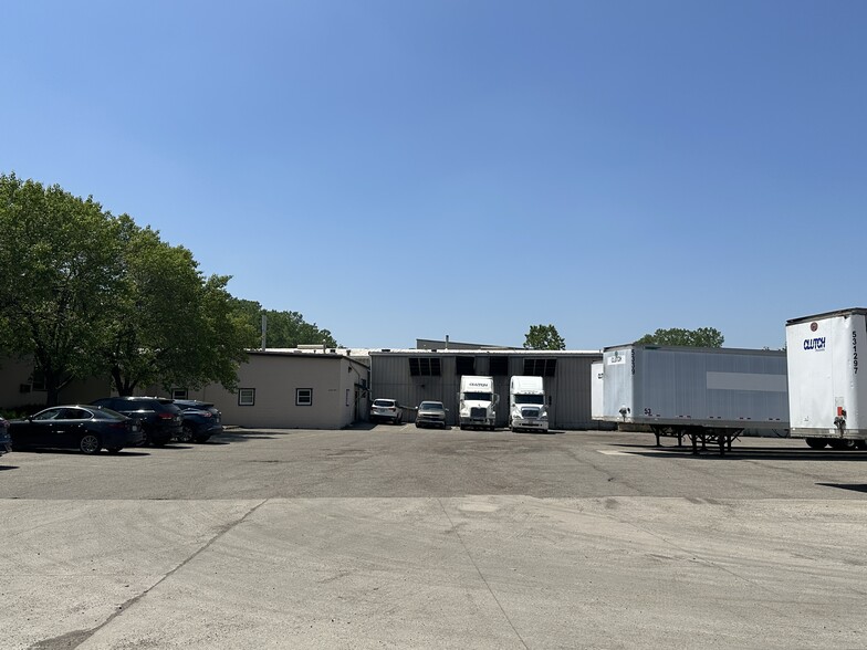 500 W Madison St, Manchester, MI for lease - Building Photo - Image 2 of 12