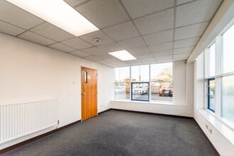 Upton Rd, Poole for lease Interior Photo- Image 1 of 3