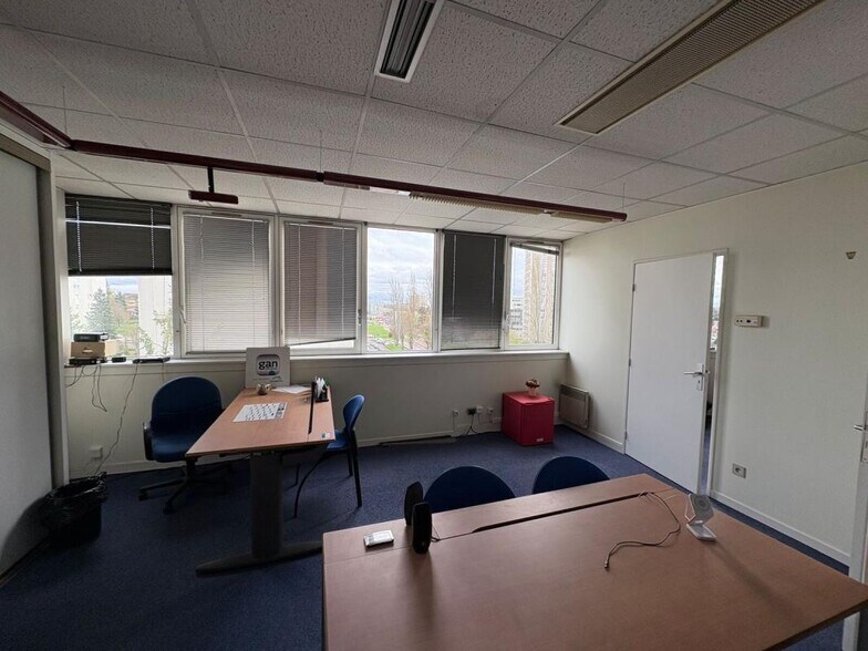 1 Rue Dewet, Chalon-sur-Saône for lease - Interior Photo - Image 3 of 6