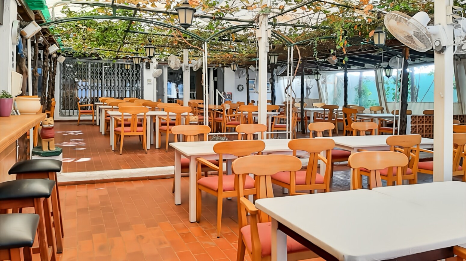 Carrer des Clavels, 14, Santa Eulària des Riu, Islas Baleares for lease Building Photo- Image 1 of 43