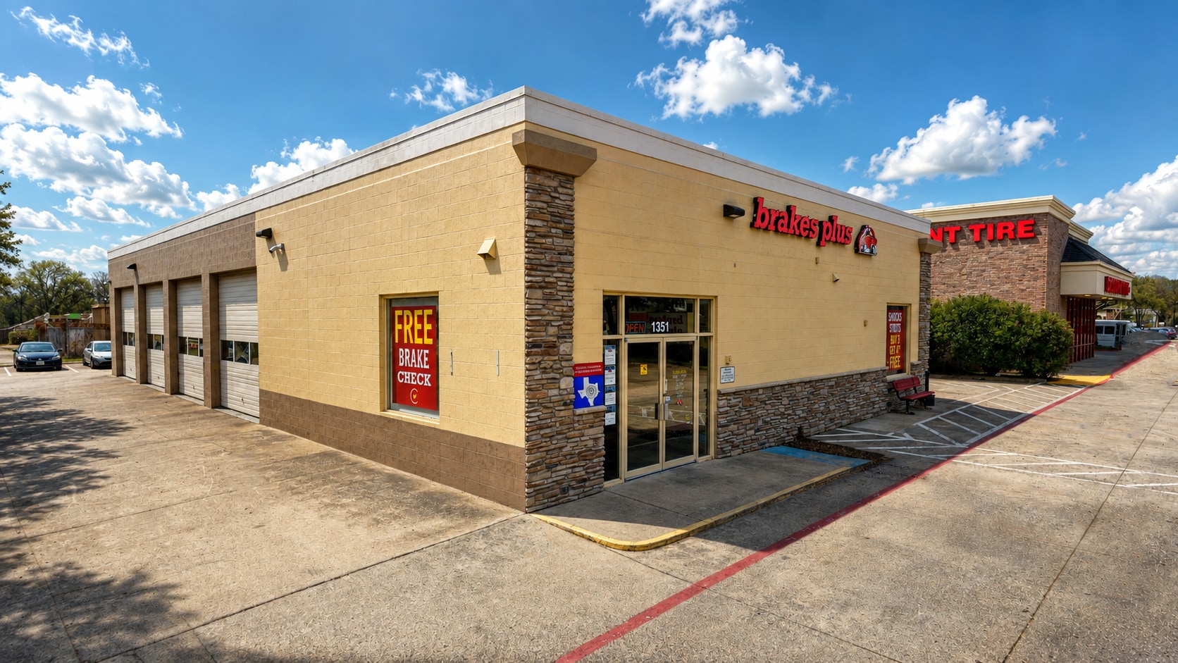 1351 NE Green Oaks Blvd, Arlington, TX for sale Building Photo- Image 1 of 4