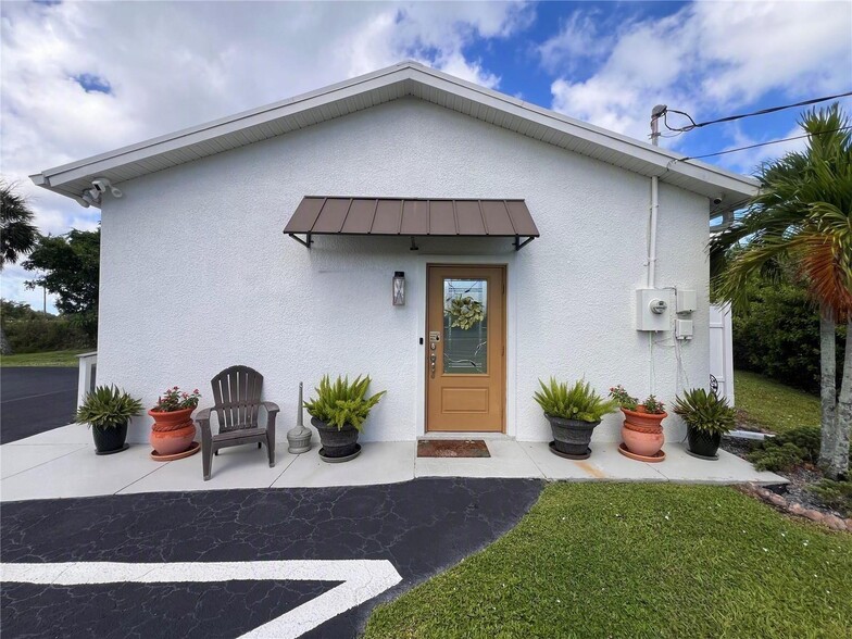 180 Rio Villa Rd, Punta Gorda, FL for sale - Building Photo - Image 3 of 39