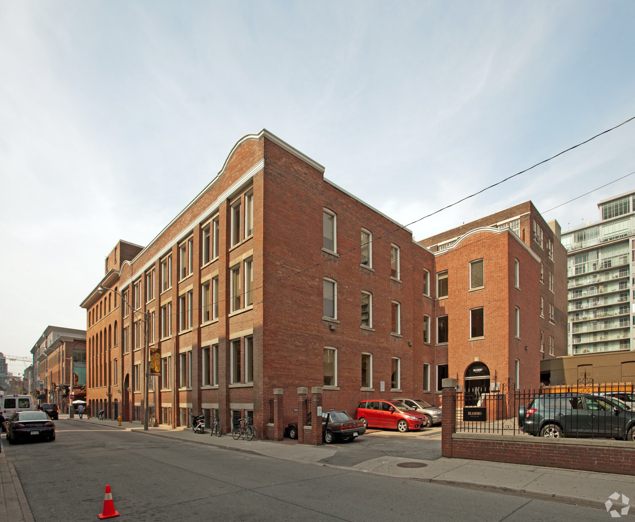 154-158 Pearl St, Toronto, ON for sale Primary Photo- Image 1 of 1