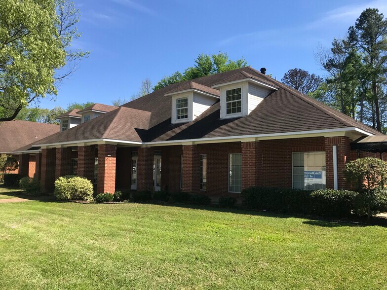 4295 Kinsey Dr, Tyler, TX à louer - Photo du bâtiment - Image 1 de 10