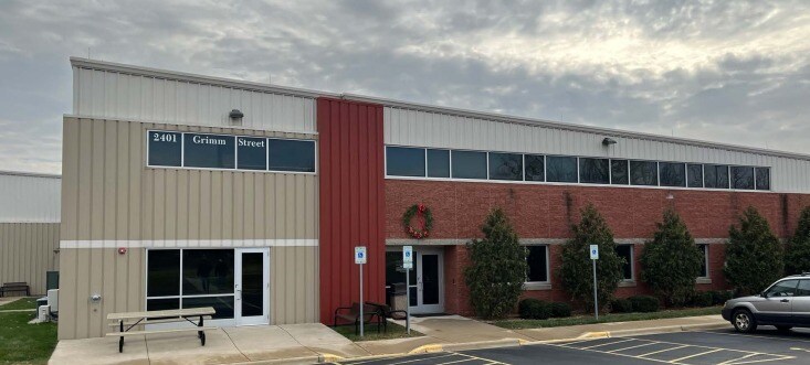 2401 Grimm St, Madison, WI for lease - Building Photo - Image 1 of 14