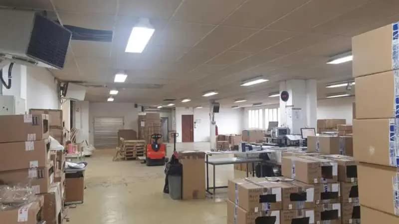 Flex in Bobigny for lease - Interior Photo - Image 2 of 5