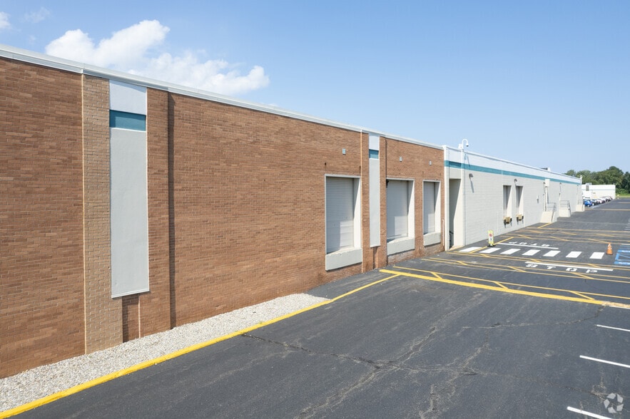 2 Crescent Pl, Oceanport, NJ for lease - Building Photo - Image 2 of 4