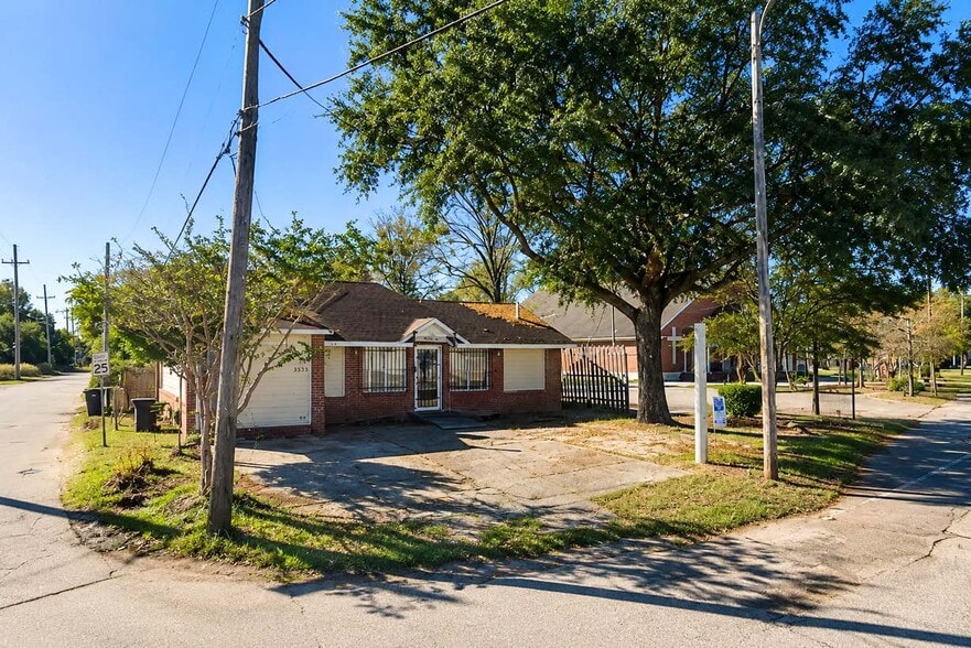 3313 Meeting Street Rd, North Charleston, SC for sale - Primary Photo - Image 1 of 6