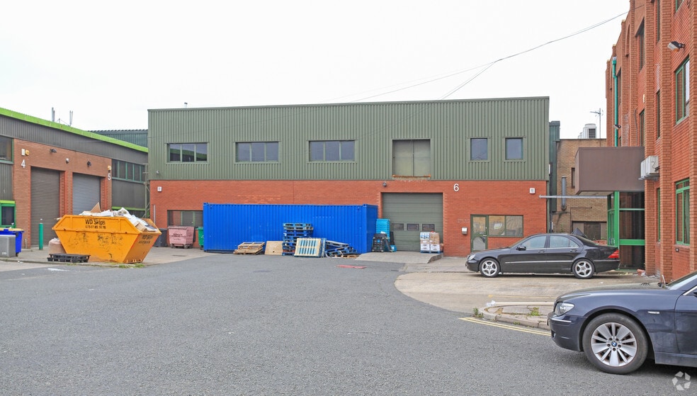 12 Cumberland Ave, London for lease - Primary Photo - Image 1 of 4