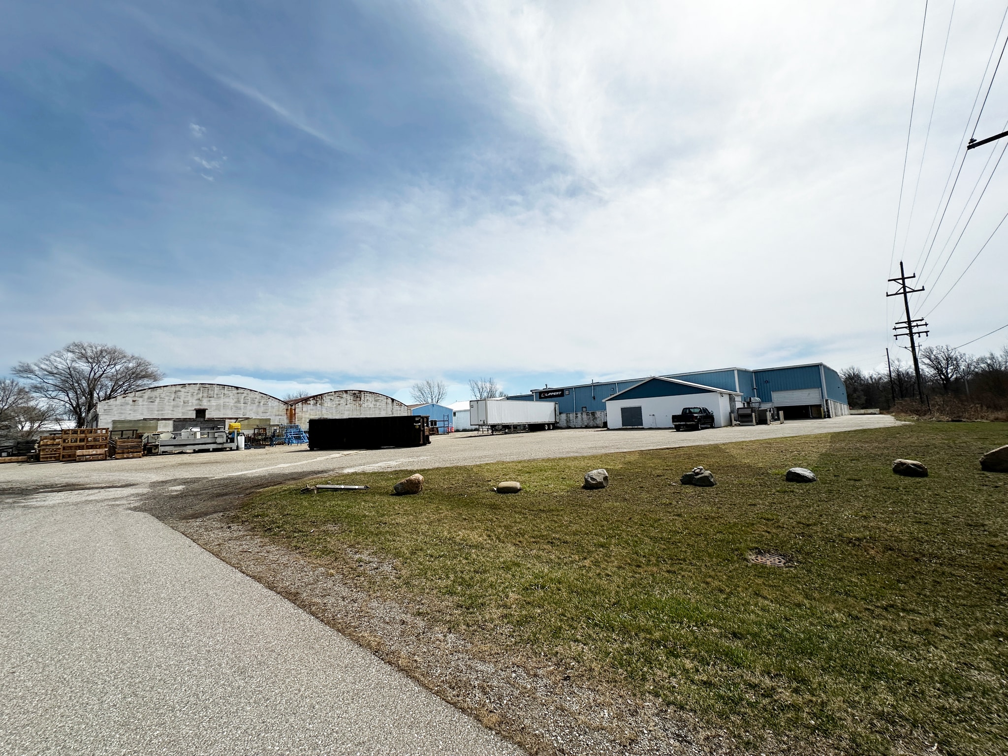 200 S 1st St, Chesaning, MI for sale Primary Photo- Image 1 of 2