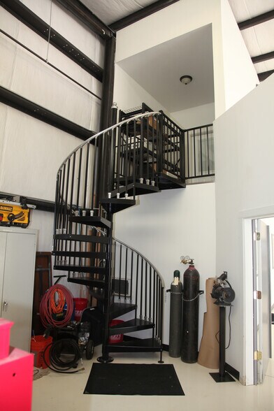 90325 Grumman, Eugene, OR à vendre - Photo intérieure - Image 3 de 5