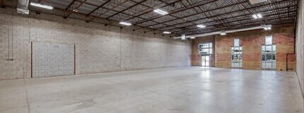 1273 N Service Rd E, Mississauga, ON for lease Interior Photo- Image 2 of 3