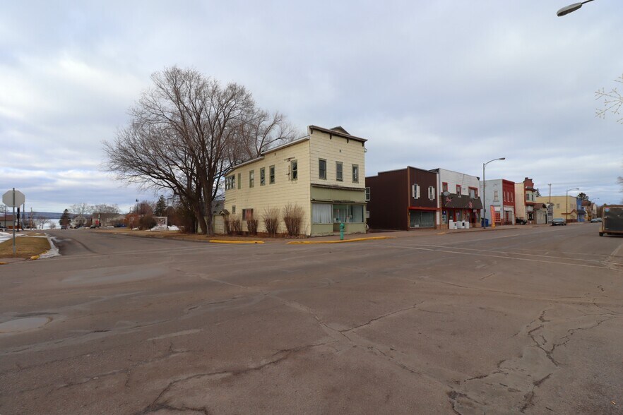 607 Main St E, Ashland, WI for sale - Primary Photo - Image 1 of 6