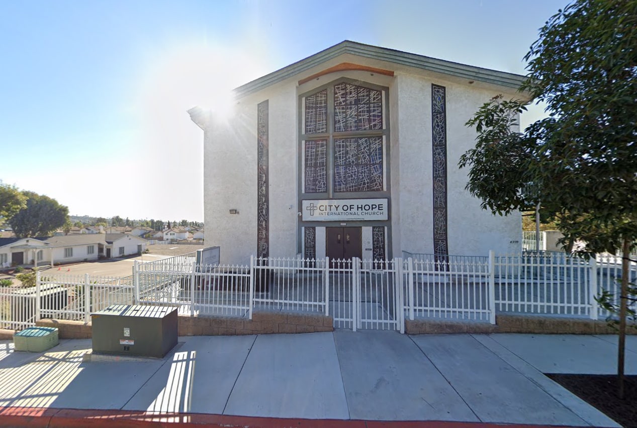 4999 Holly Dr, San Diego, CA for lease Primary Photo- Image 1 of 7