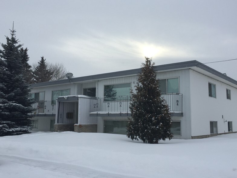 6903 130 Ave, Edmonton, AB à vendre - Autre - Image 1 de 1