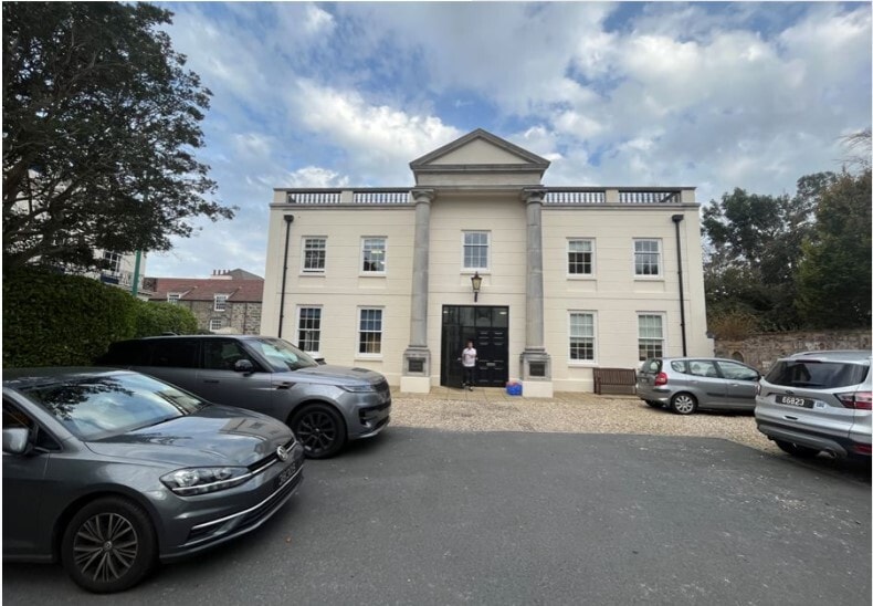 Grange Rd, Guernsey à louer - Photo du bâtiment - Image 2 de 4