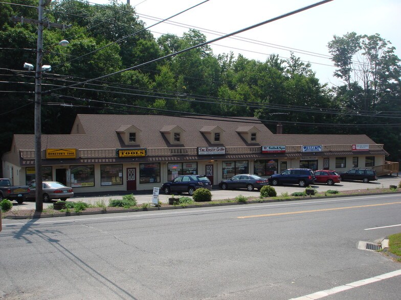 494 Main St, Monroe, CT à louer - Photo du bâtiment - Image 2 de 27
