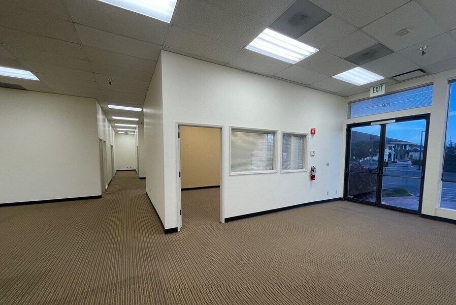 1245-1275 S Winchester Blvd, San Jose, CA for lease Interior Photo- Image 1 of 4