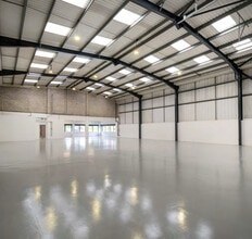 Broadway, Salford for lease Interior Photo- Image 2 of 2