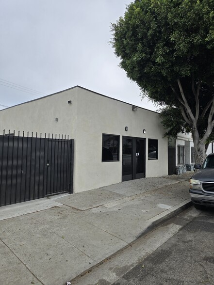 917 W Compton Blvd, Compton, CA for lease - Building Photo - Image 2 of 16