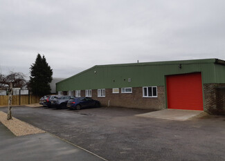 Plus de détails pour 19A-19C Sea King Rd, Yeovil - Industriel à louer