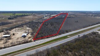 Plus de détails pour 21200 Lamm Rd, Elmendorf, TX - Terrain à vendre