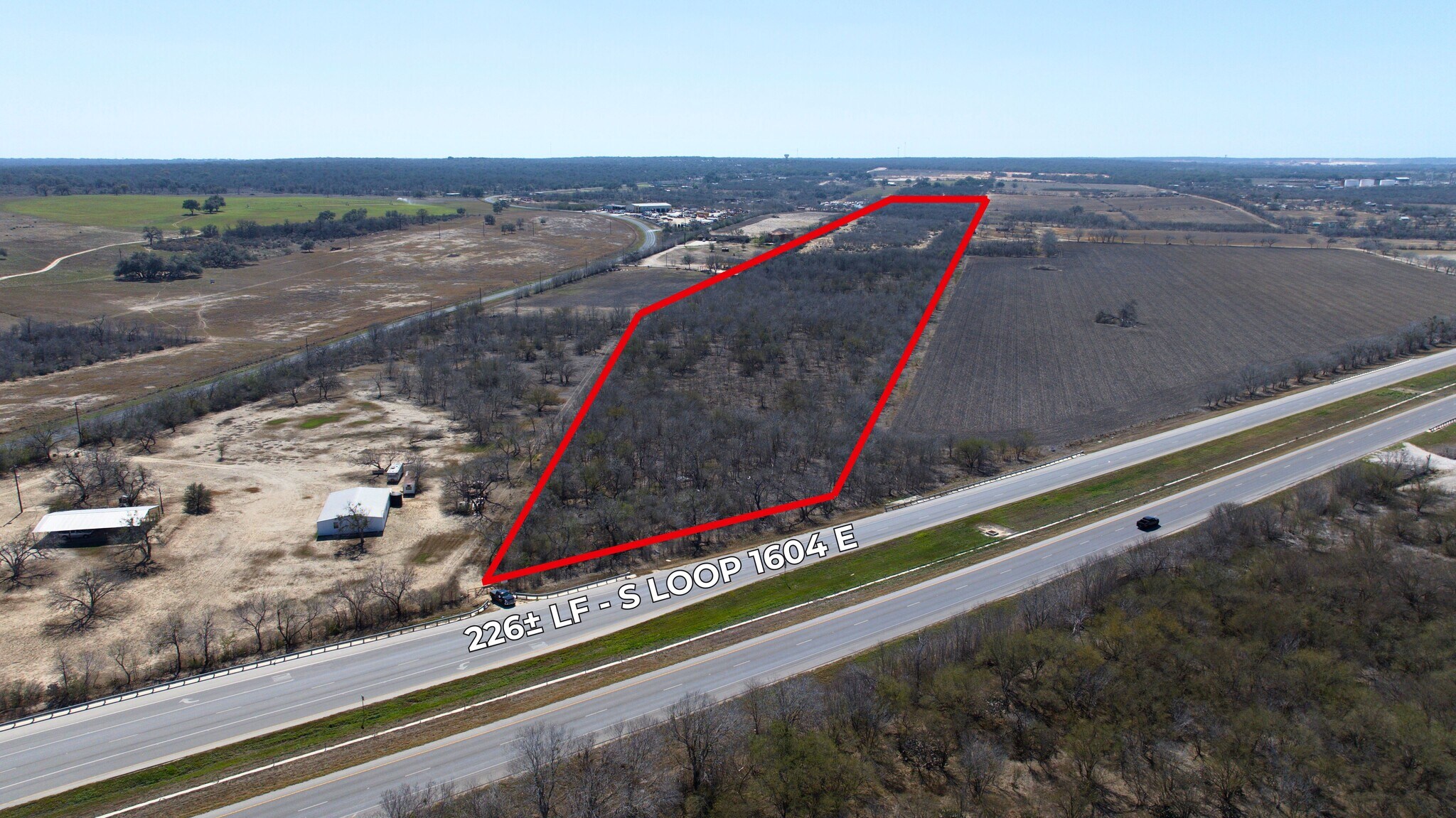 5656 S E Loop, Elmendorf, TX à vendre Photo principale- Image 1 de 12