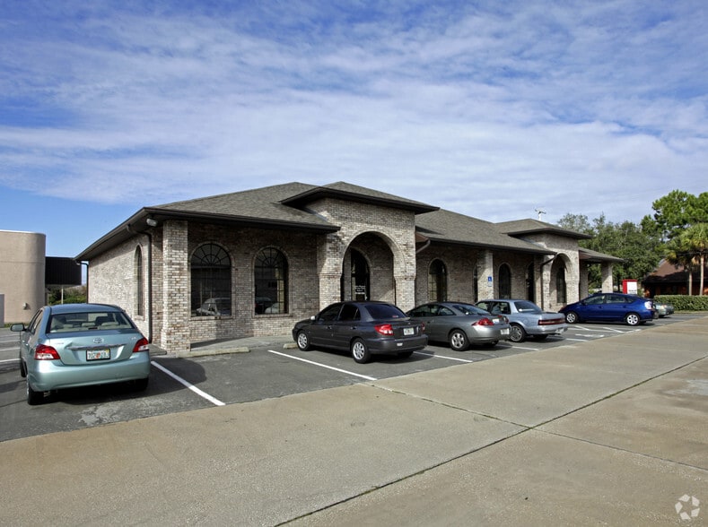 197 Bouganvillea Dr, Rockledge, FL for lease - Building Photo - Image 2 of 16