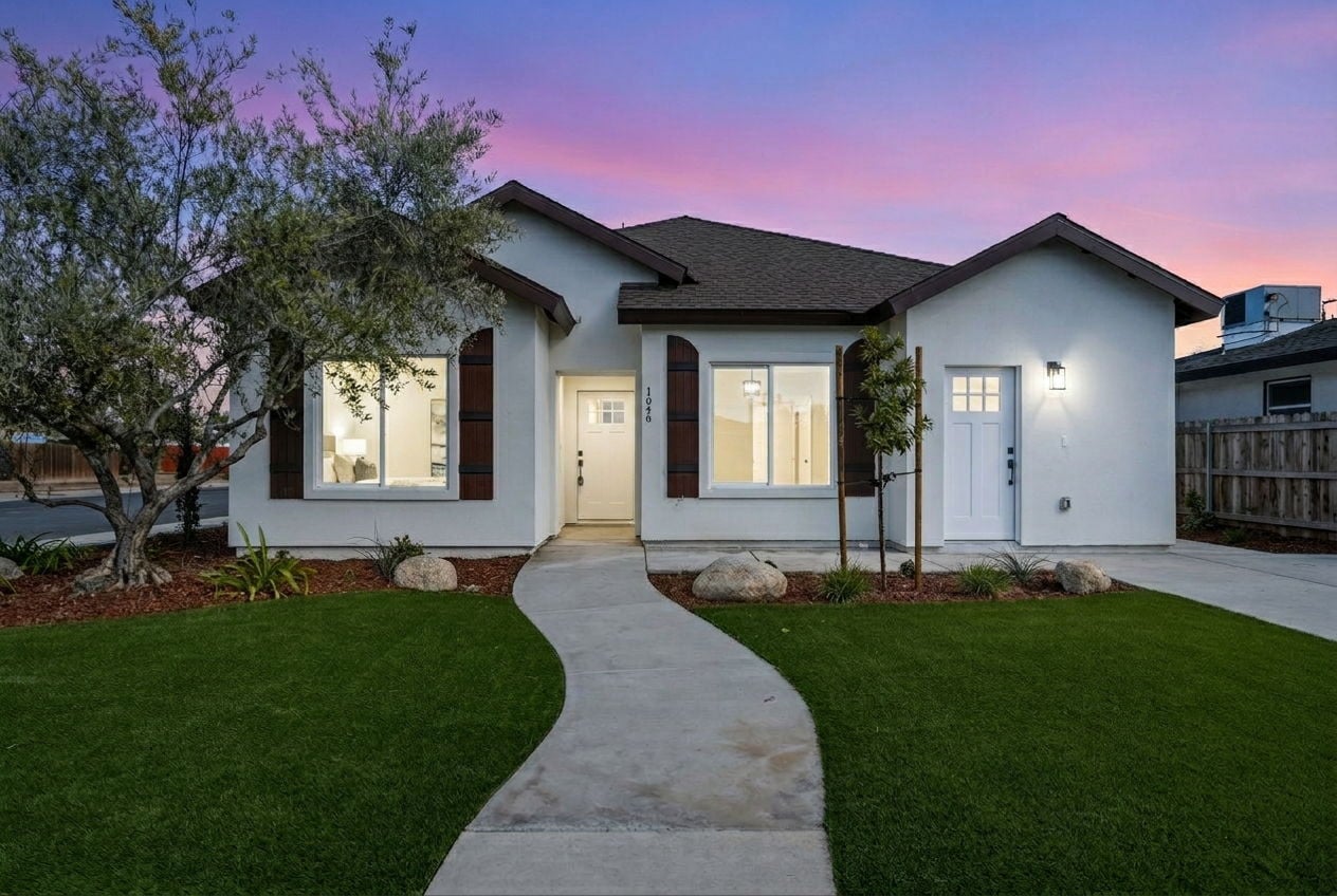 1646 Clinton St, Delano, CA à vendre Photo du bâtiment- Image 1 de 43