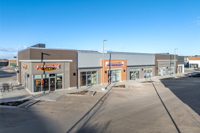 Plus de détails pour 1155 Cornerstone Blvd NE, Calgary, AB - Commerce de détail à louer