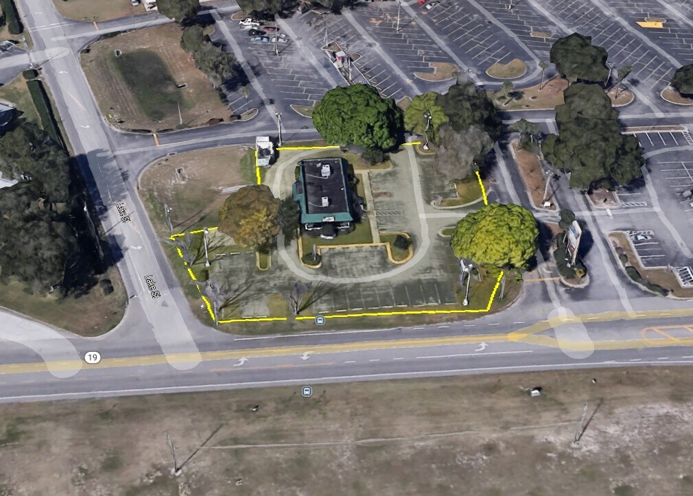 901 N Central Ave, Umatilla, FL for lease Aerial- Image 1 of 6